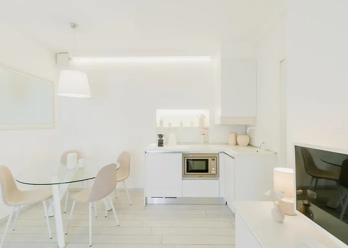 51 White Forte dei Marmi