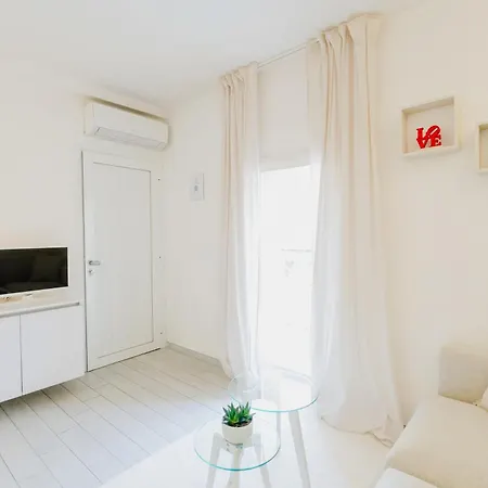 Apartment 51 White