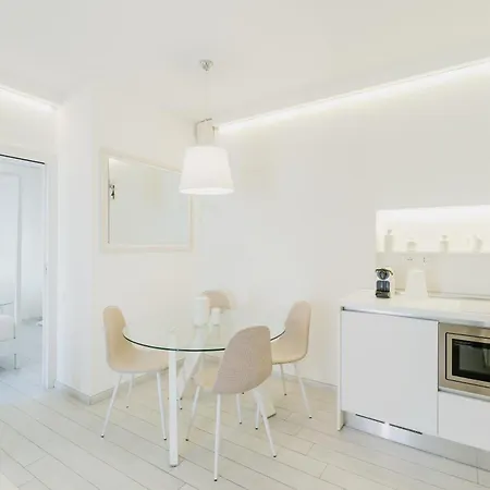 Apartment 51 White